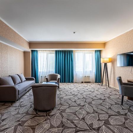 Renion Park Hotel Almaty Exterior foto